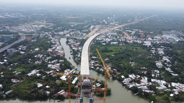 Ưu tiên triển khai đầu tư tuyến cao tốc Mỹ Thuận – Cần Thơ và cao tốc Cần Thơ – Hậu Giang trên địa bàn TP. Cần Thơ.