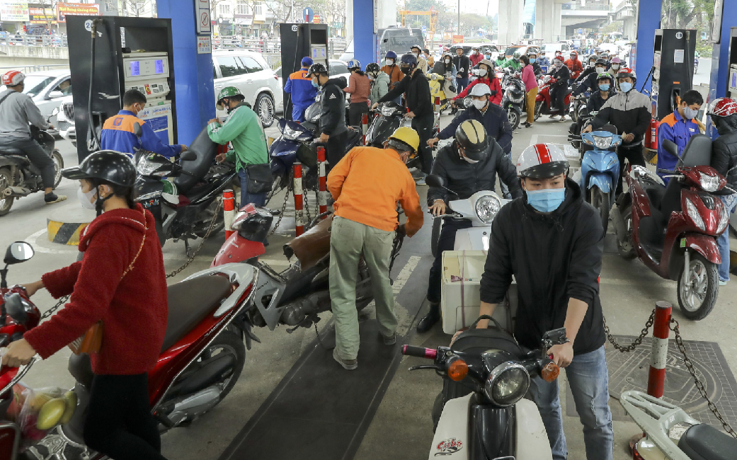 Cần phải thay đổi cơ chế quản lý xăng dầu.