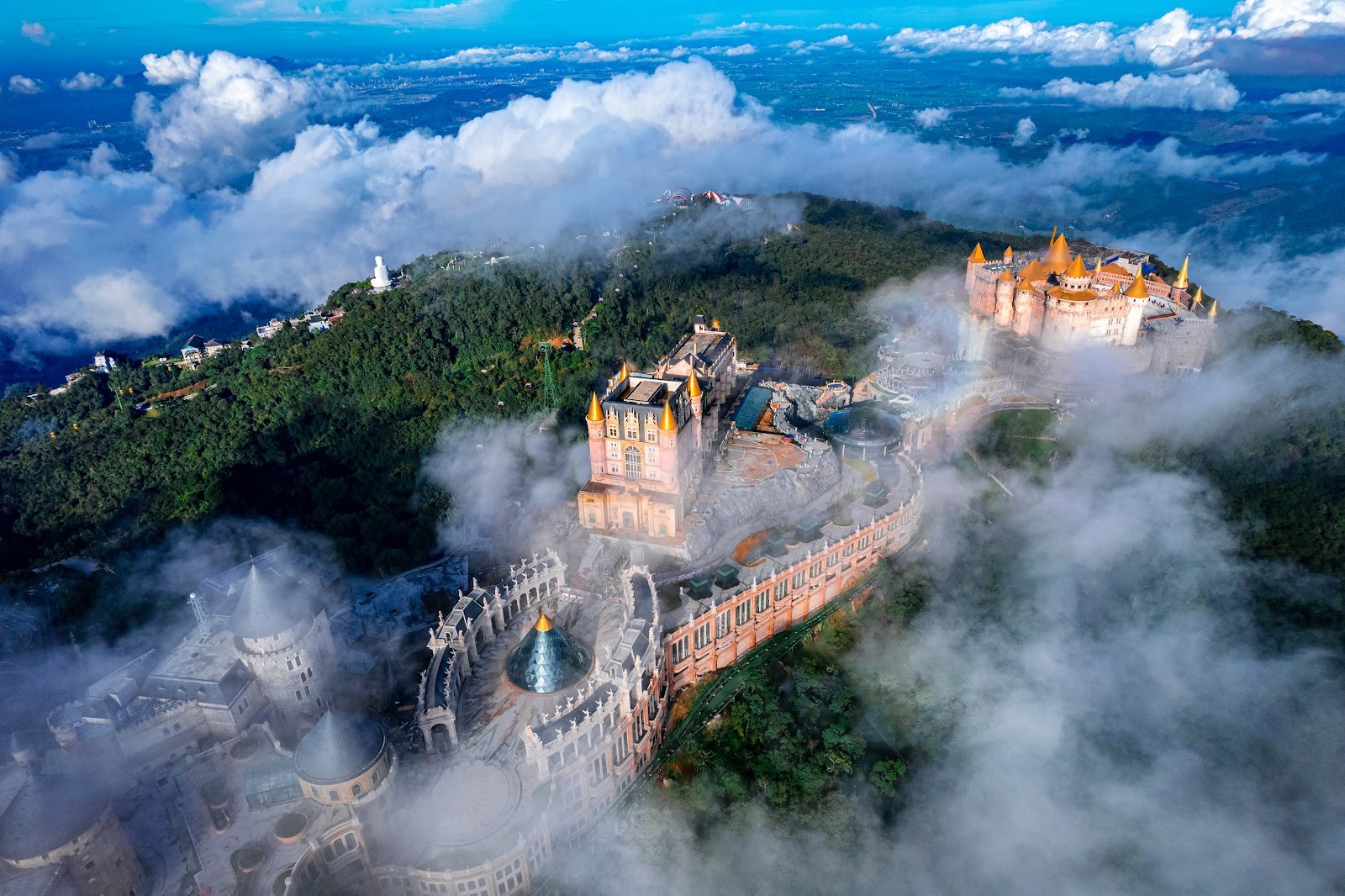 Khu du lịch Sun World Ba Na Hills.