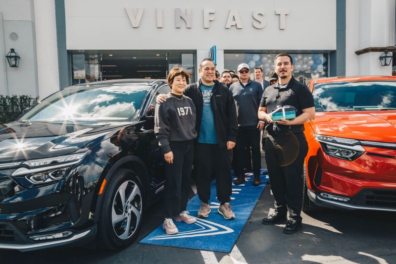VinFast delivers VF8 City Edition vehicles to US customers