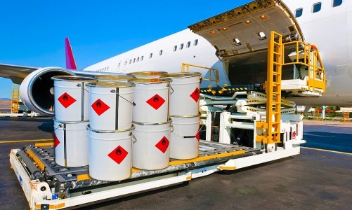 Vận tải hàng hóa tăng mạnh tháng 2, hàng không dẫn đầu với mức tăng 50%