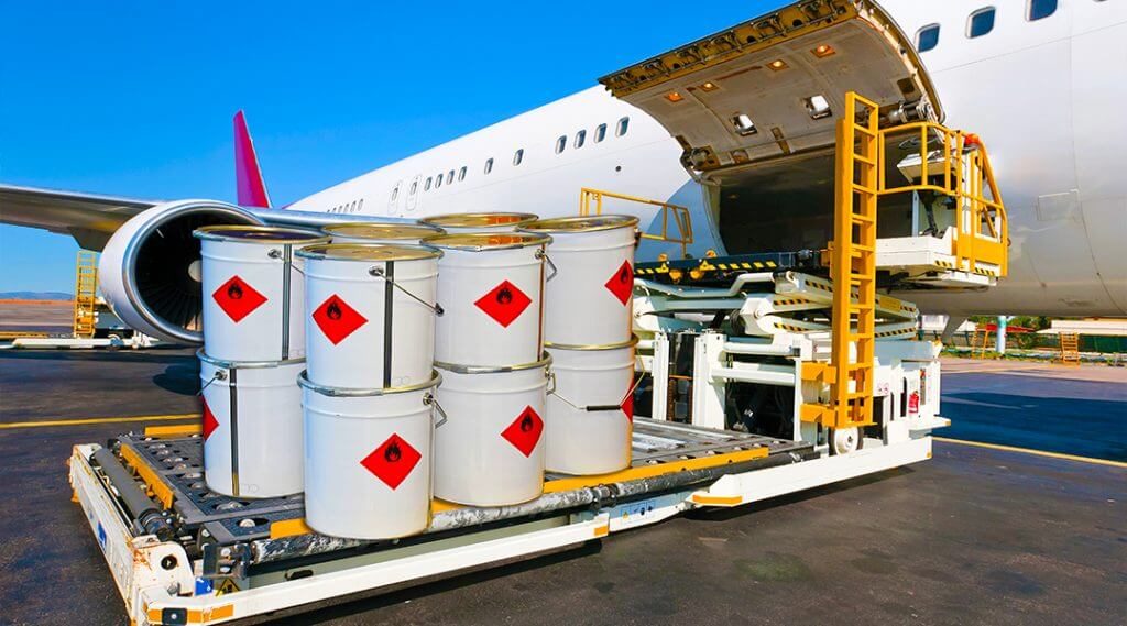 Trong tháng 2, vận tải hàng hóa ước đạt gần 191 triệu tấn, tăng mạnh 27,8%.