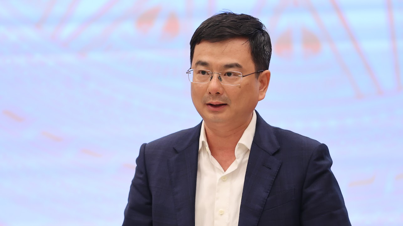 Phó Thống đốc Ngân hàng Nhà nước Phạm Thanh Hà trả lời báo chí tại họp báo - Ảnh: VGP