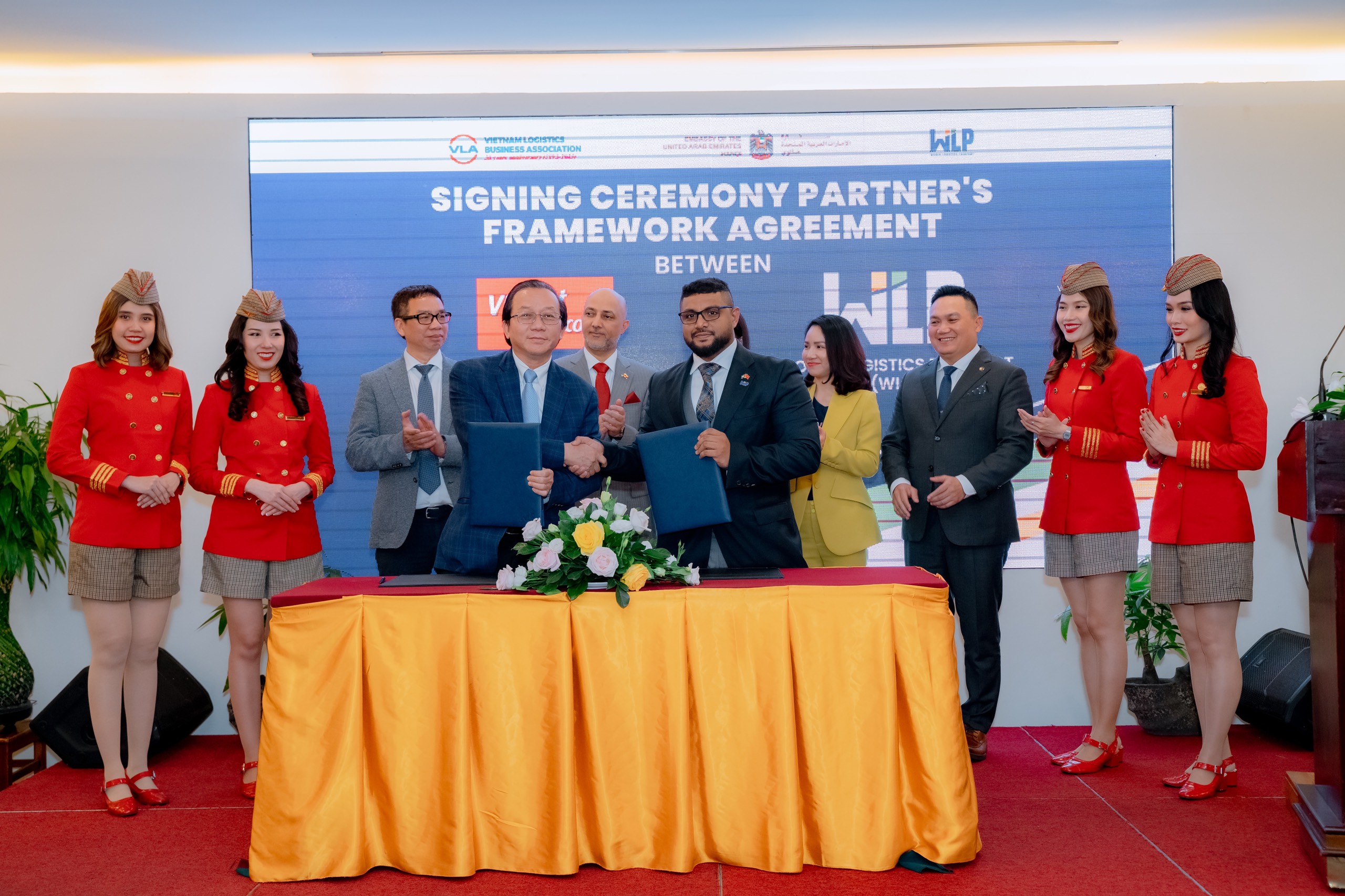Lễ ký kết và Diễn đàn Khởi động chương trình Hộ chiếu Logistics thế giới (WLP) tại Việt Nam
