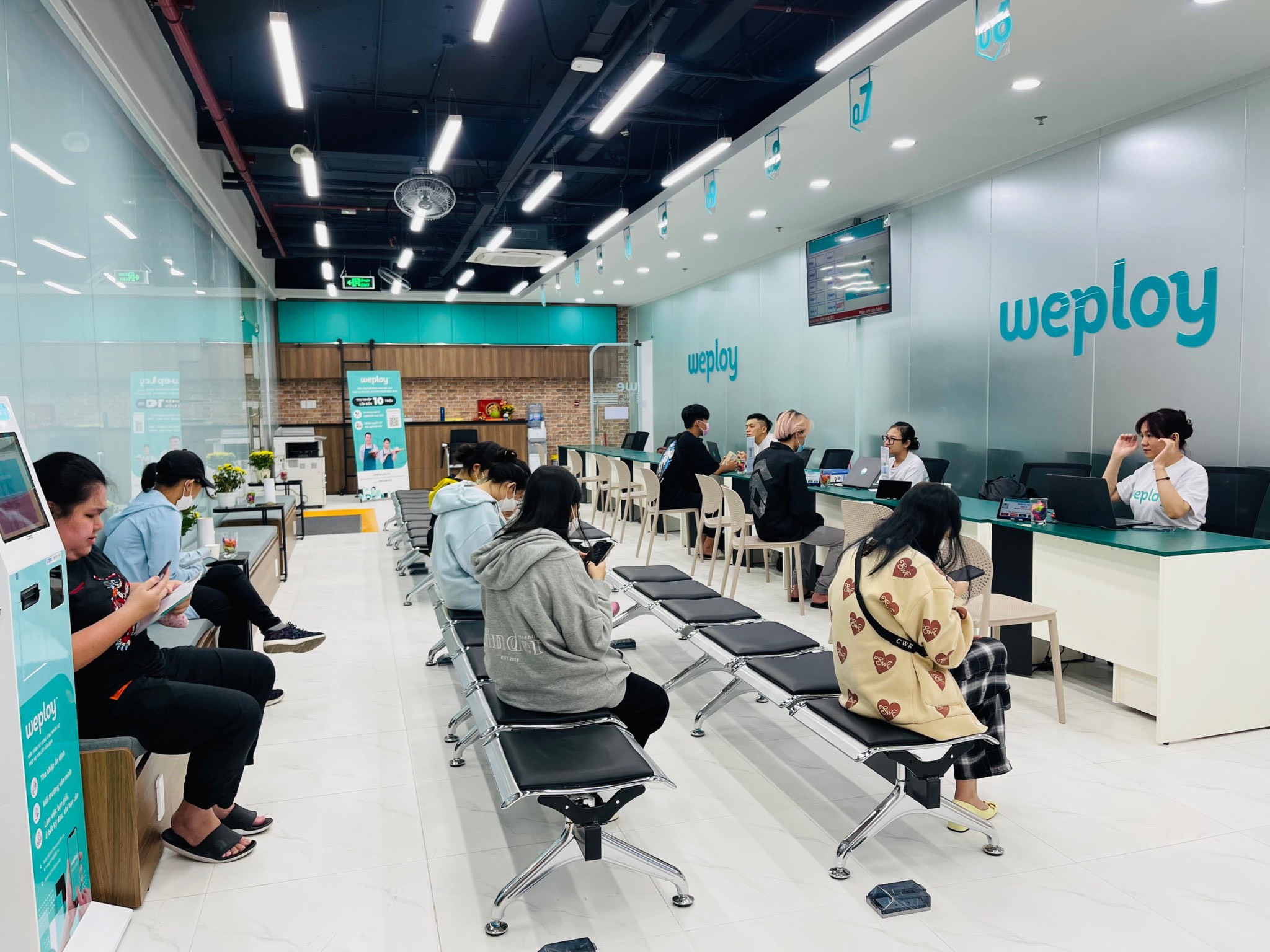 Văn phòng tuyển dụng của Weploy tọa lạc tại quận Tân Bình, Tp.HCM.