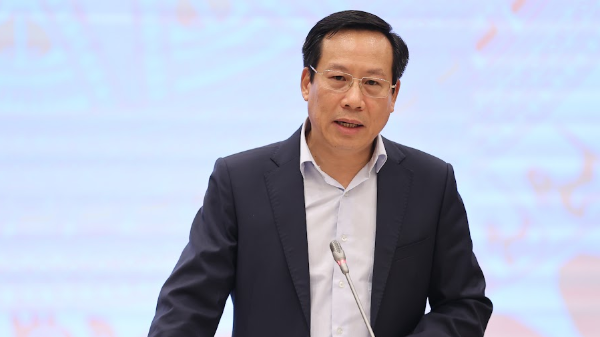 Thứ trưởng Bộ Y tế lý giải nguyên nhân thiếu thuốc và vật tư y tế