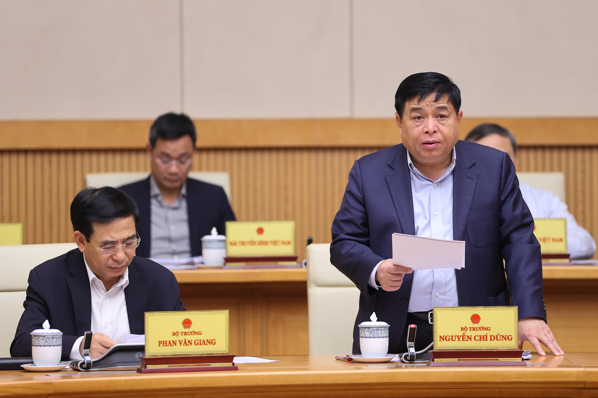 Bộ trưởng Bộ Kế hoạch v&agrave; Đầu tư Nguyễn Ch&iacute; Dũng ph&aacute;t biểu - Ảnh: VGP