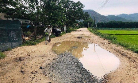 Chủ đầu tư cao tốc Đà Nẵng - Quảng Ngãi thất hứa kéo dài khiến người dân bức xúc