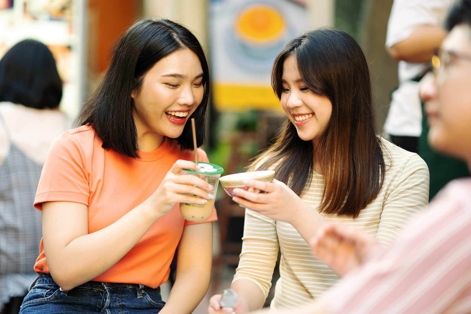 Phụ nữ hiện đại biết trân trọng bản thân để mỗi ngày đều là ngày hạnh phúc.