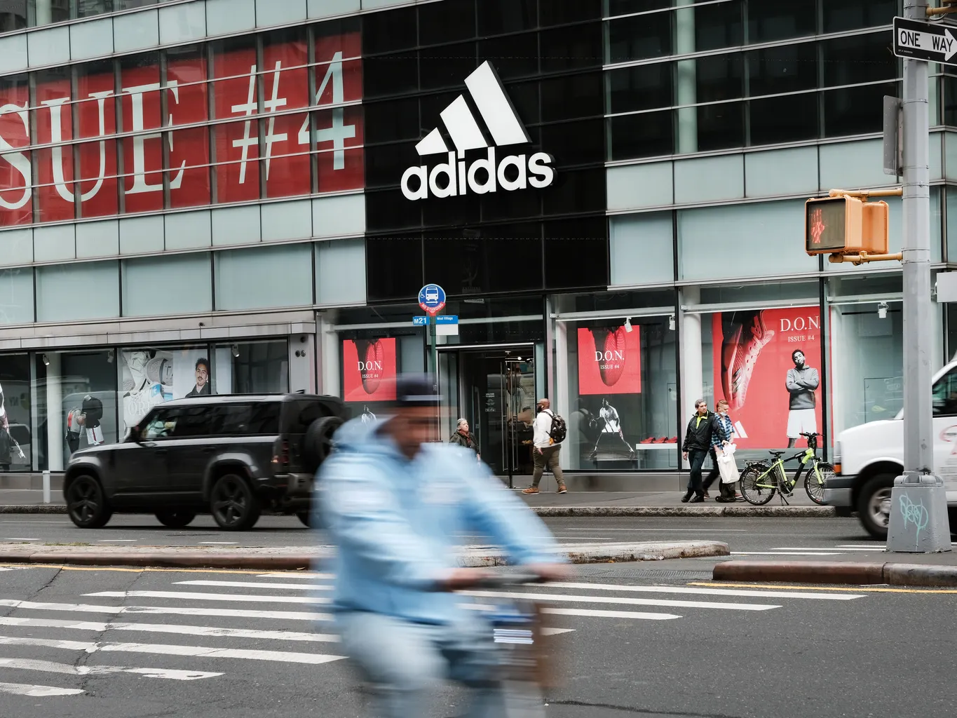 Ông Bjørn Gulden, người được bổ nhiệm làm CEO của Adidas hồi tháng 1, đang nỗ lực ổn định thương hiệu danh tiếng. 