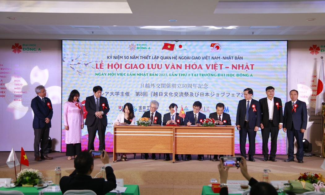 Ký kết đào tạo và tuyển dụng sinh viên ngành điều dưỡng tại Ngày hội việc làm Nhật Bản năm 2023