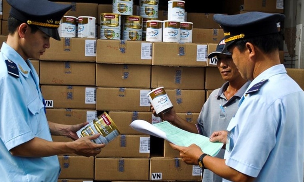Thời gian kiểm tra thông quan vẫn còn chậm