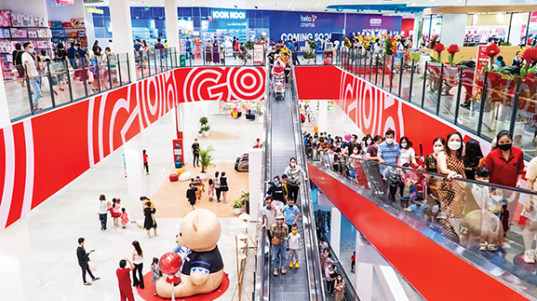 Ngành bán lẻ nội và ngoại: Cạnh tranh “nảy lửa”