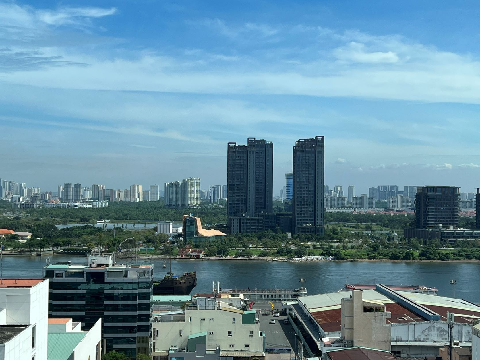 Việt Nam cần có cơ chế rõ ràng để phát triển bền vững thị trường bất động sản