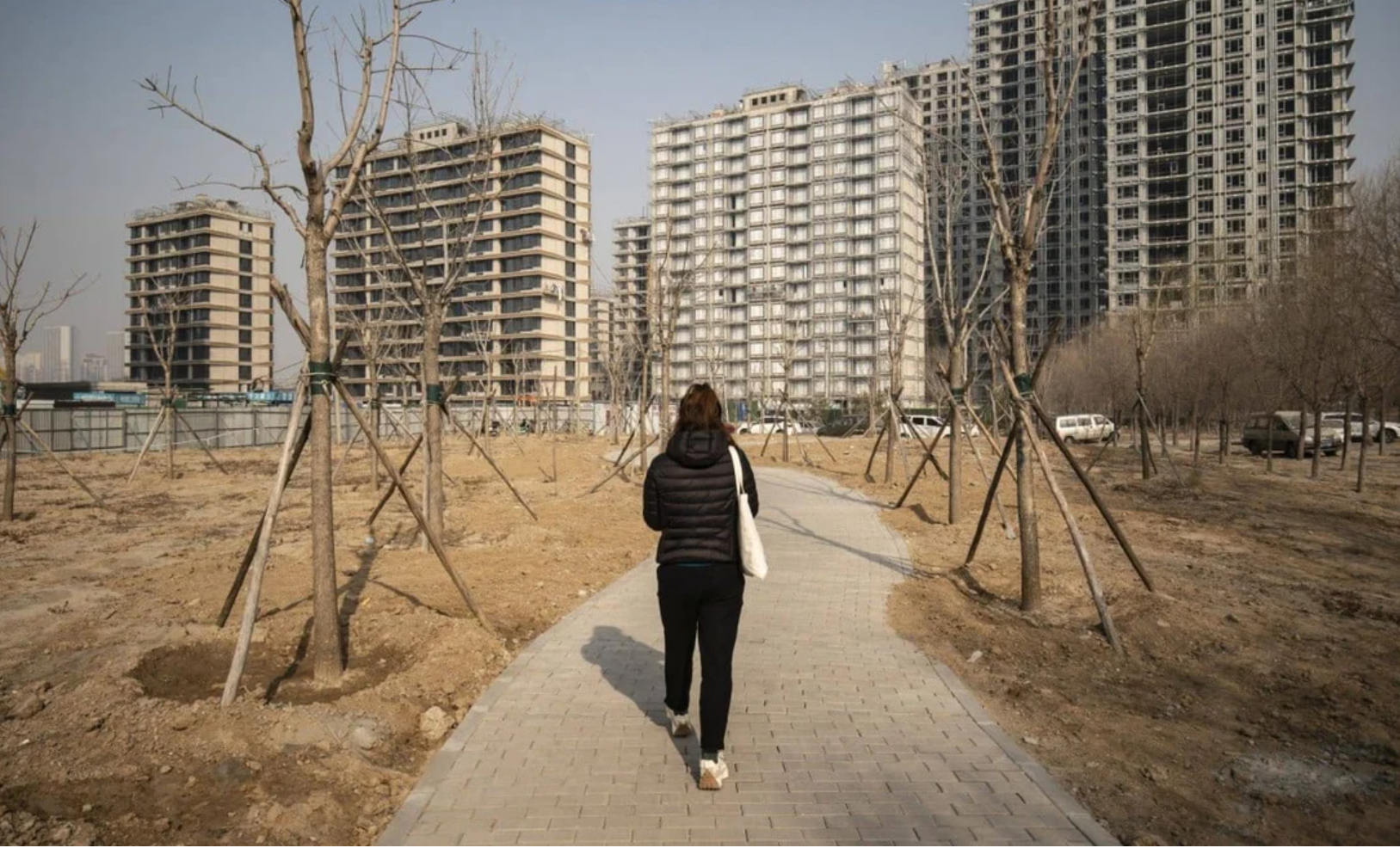 Chuyên gia: Giải cứu bất động sản ở Trung Quốc rất khó