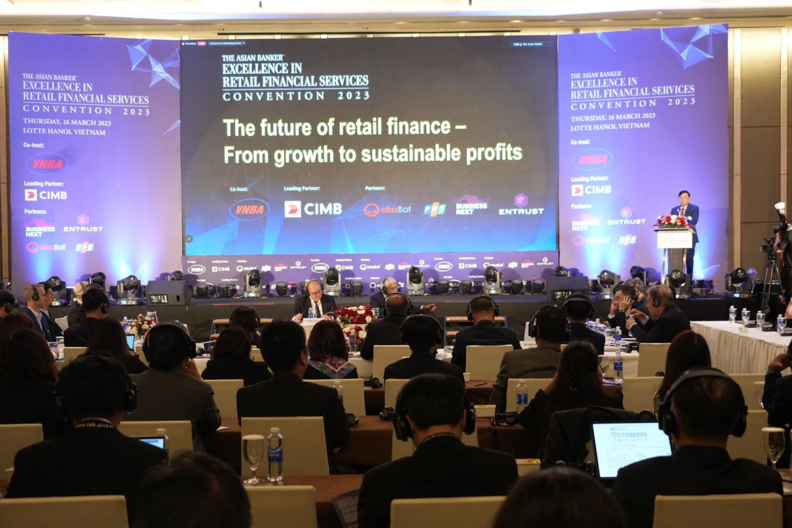 Hội nghị Dịch vụ Tài chính bán lẻ xuất sắc 2023. 