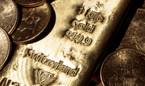 Mối lo về Credit Suisse khiến giá vàng thế giới trồi sụt, trong nước giảm