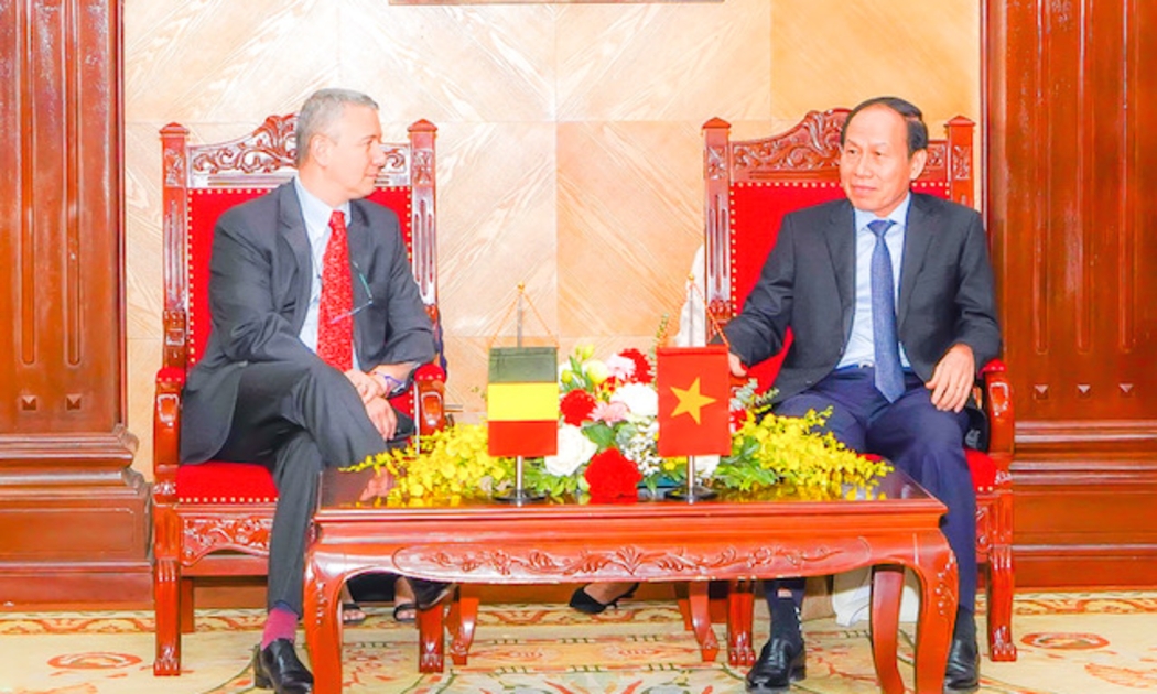 Bí thư Thành ủy Hải Phòng Lê Tiến Châu gặp gỡ và làm việc với Đại sứ Vương quốc Bỉ tại Việt Nam Karl Van den Bossche