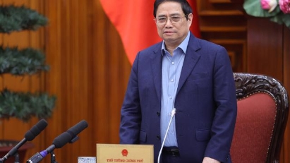 PM chairs committee on credit institution restructure