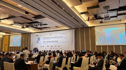 Government and business together in green growth