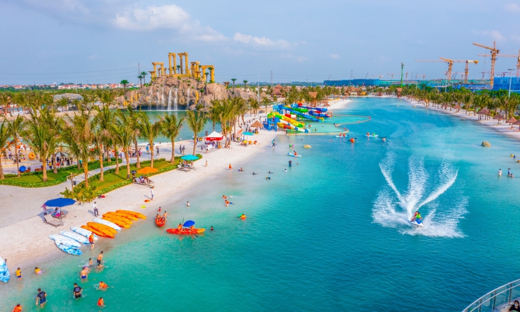 Cư dân Vinhomes Ocean Park 2 được tận hưởng cuộc sống nghỉ dưỡng đẳng cấp với Tổ hợp Công viên biển tạo sóng nhân tạo lớn nhất thế giới Royal Wave Park.