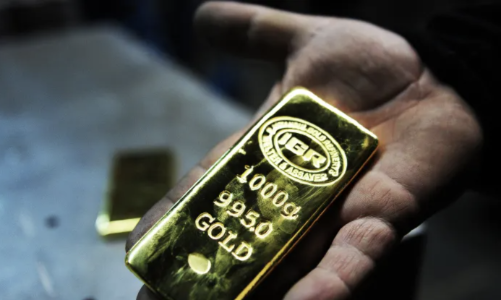 Giá vàng thế giới giữ đà tăng, trong nước vượt 67 triệu đồng/lượng