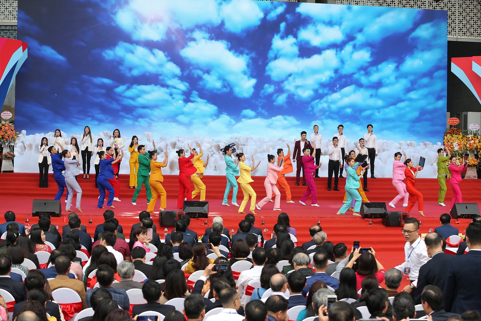 Hội B&aacute;o to&agrave;n quốc mở cửa h&agrave;ng ng&agrave;y từ 08h00 đến 18h00 để c&ocirc;ng ch&uacute;ng tham quan v&agrave; tham dự c&aacute;c hoạt động.