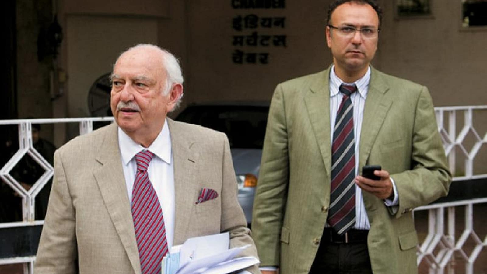 Cố tỷ ph&uacute;&nbsp;Pallonji Mistry v&agrave; con trai &ocirc;ng, Shapoor Mistry - Ảnh: File Image