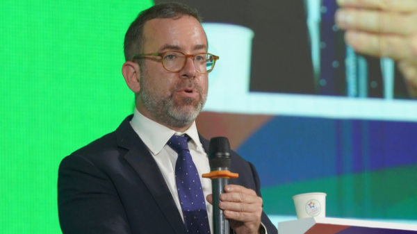 Chủ tịch AmCham Thừa Thiên Huế: Tăng trưởng nhanh không phải là phát thải nhiều