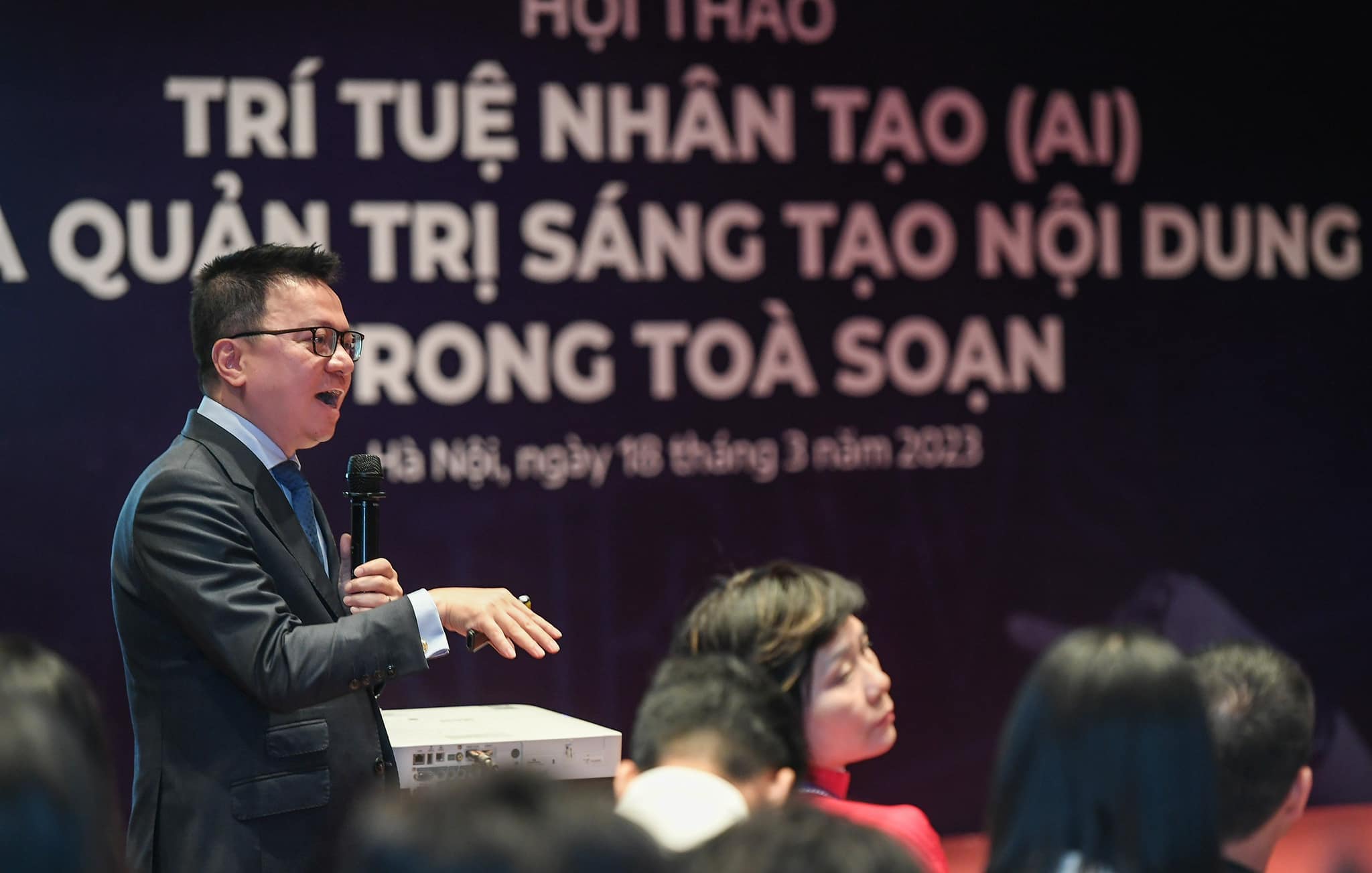 Ông Lê Quốc Minh, Tổng Biên tập Báo Nhân dân, Phó Trưởng Ban Tuyên giáo Trung ương, Chủ tịch Hội Nhà báo Việt  Nam: 