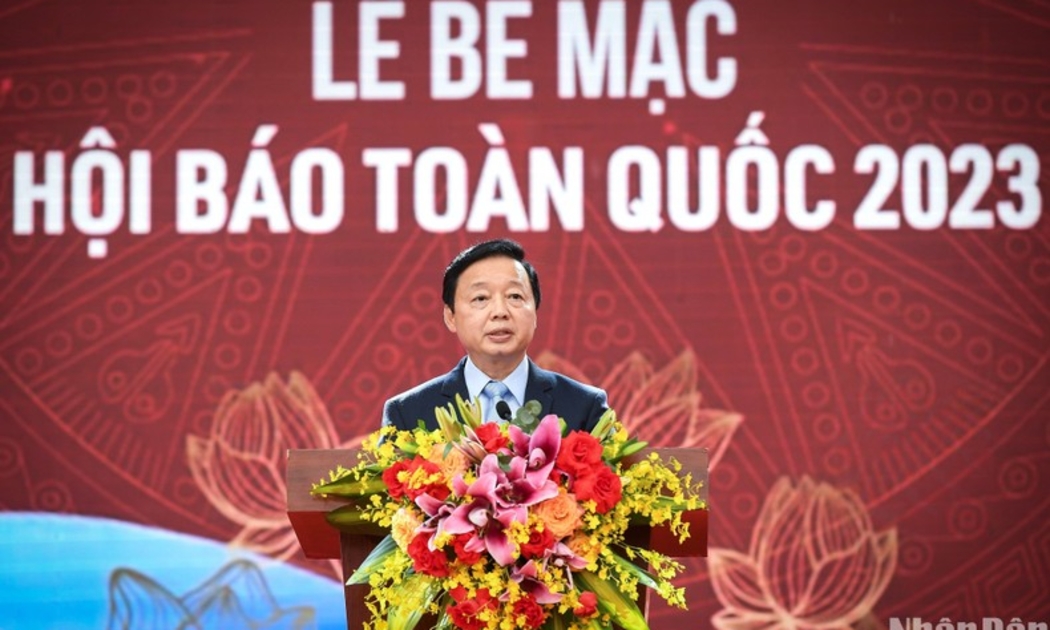 Phó Thủ tướng Trần Hồng Hà phát biểu tại Lễ bế mạc Hội Báo toàn quốc năm 2023. Ảnh: Thành Đạt.
