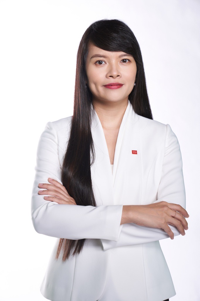 B&agrave; Nguyễn Vũ Th&ugrave;y Hương - Gi&aacute;m đốc Khối Nguồn vốn v&agrave; Kinh doanh t&agrave;i ch&iacute;nh ki&ecirc;m Gi&aacute;m đốc Khối Đầu tư, C&ocirc;ng ty Cổ phần Chứng kho&aacute;n SSI.