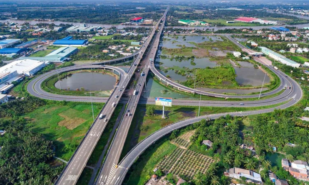 Nhờ hạ tầng được nâng cấp, diện mạo của Long An nói chung và Đức Hòa nói riêng có sự thay đổi rõ rệt.