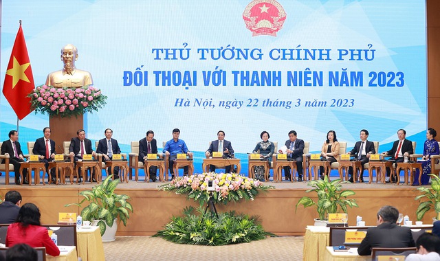 Thủ tướng và lãnh đạo các Bộ đối thoại với thanh niên - Ảnh: VGP/Nhật Bắc.