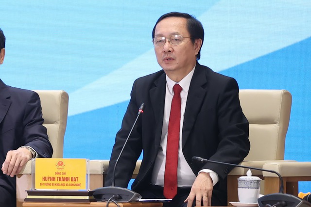 Bộ trưởng Bộ KH&CN Huỳnh Thành Đạt thông tin về những giải pháp thúc đẩy nghiên cứu khoa học trong đoàn viên, thanh niên, nhà khoa học trẻ - Ảnh: VGP/Nhật Bắc.