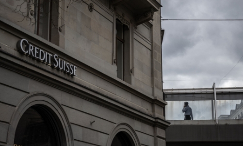 Vì sao trái phiếu AT1 bị xóa sổ trong thương vụ UBS-Credit Suisse gây tranh cãi?