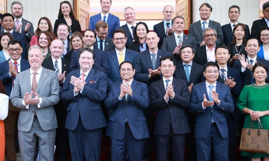 Thủ tướng Phạm Minh Chính tiếp đoàn doanh nghiệp của Hội đồng Kinh doanh Hoa Kỳ-ASEAN (USABC) - Ảnh: VGP