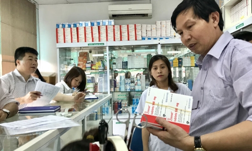 Cử tri đề xuất niêm yết giá nước mắm, dầu ăn, thuốc thiết yếu, Bộ Tài chính phản hồi ra sao?