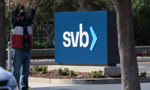 Hệ thống ngân hàng Mỹ bị rút gần 100 tỷ USD trong một tuần