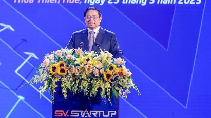 PM calls for startup push among students