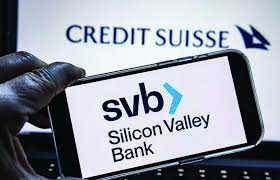 Bối cảnh lãi suất cao kéo dài có thể là những tín hiệu mở đầu cho chuỗi ngày khó khăn của hệ thống ngân hàng.