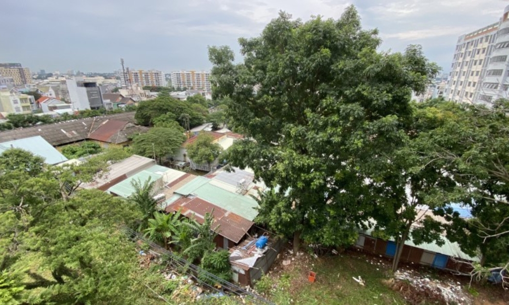 Nhiều trường đại học bị người dân lấn chiếm hàng chục năm nay vẫn chưa thể đòi lại.