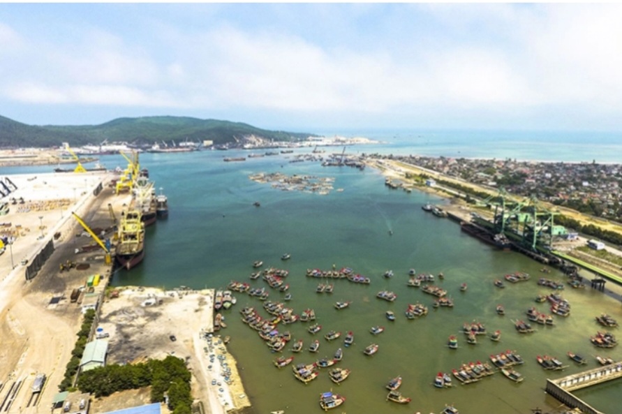 Một góc Khu kinh tế Nghi Sơn