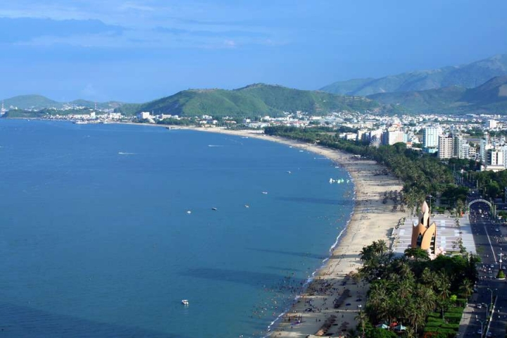 TP. Nha Trang với Tháp Trầm biểu tượng, là vùng đô thị hạt nhân theo Quy hoạch Khánh Hòa đến năm 2030, tầm nhìn đến 2050.