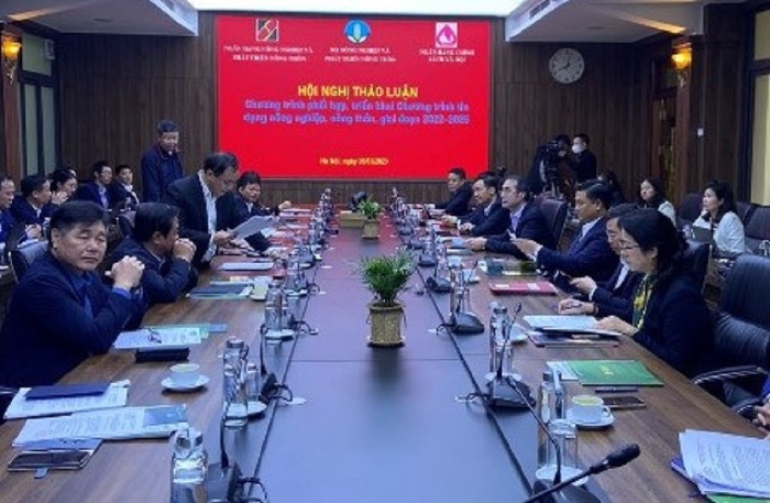 Quang cảnh buổi làm việc.