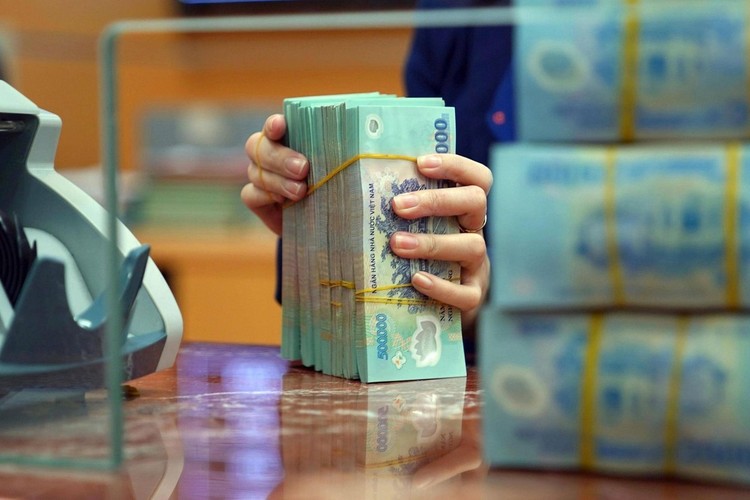 Các ngân hàng đều điều chỉnh giảm lãi suất so với tháng 4/2023.