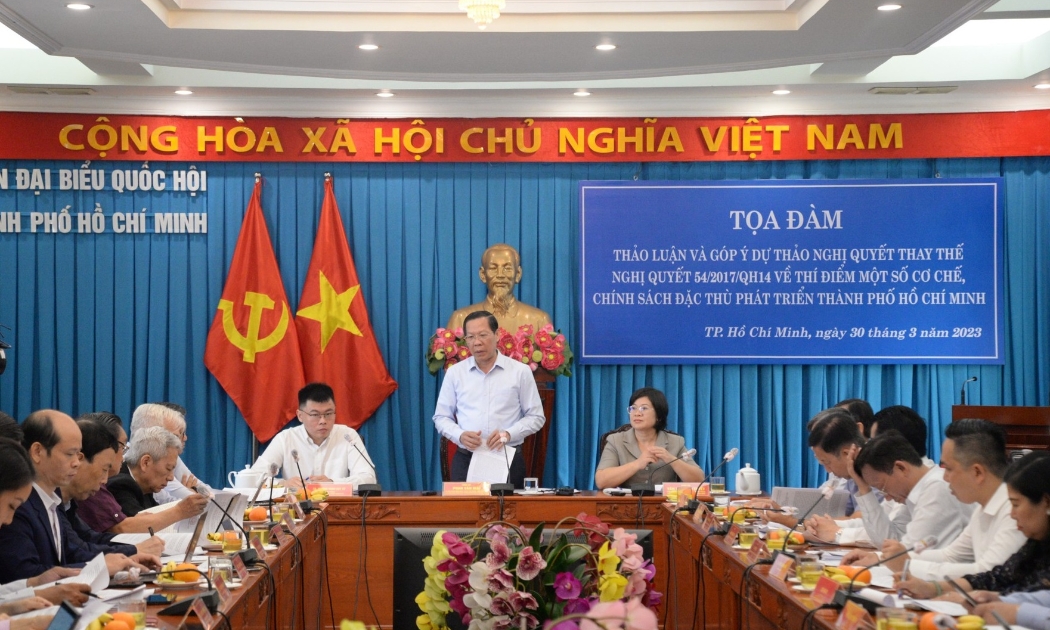 Tọa đàm thảo luận và góp ý dự thảo Nghị quyết thay thế Nghị quyết 54/2017 của Quốc hội về thí điểm cơ chế, chính sách đặc thù phát triển TP.HCM sáng 30/3.