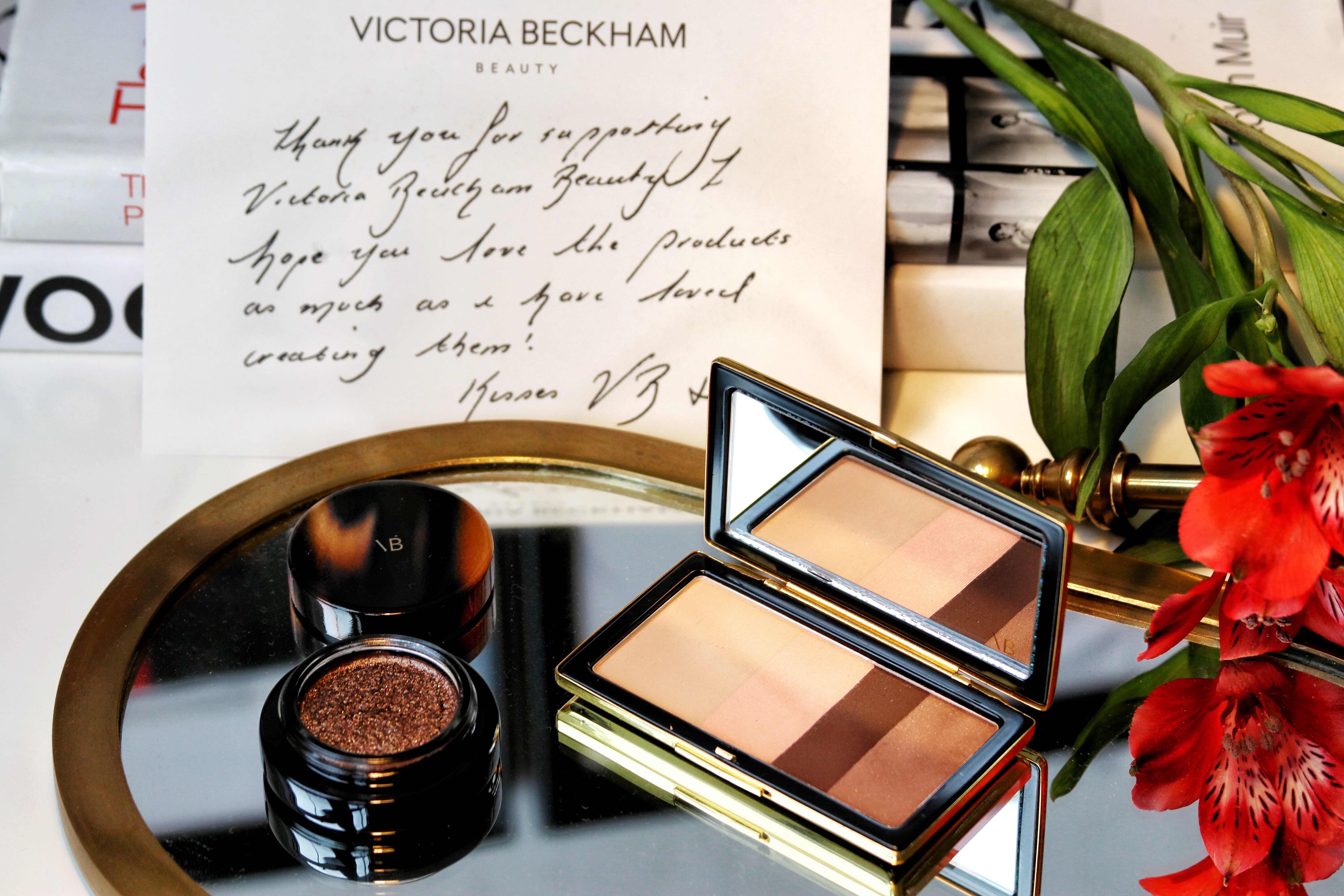 C&aacute;c sản phẩm trang điểm mắt đang l&agrave; hạng mục mang lại doanh thu h&agrave;ng đầu cho Victoria Beckham Beauty.