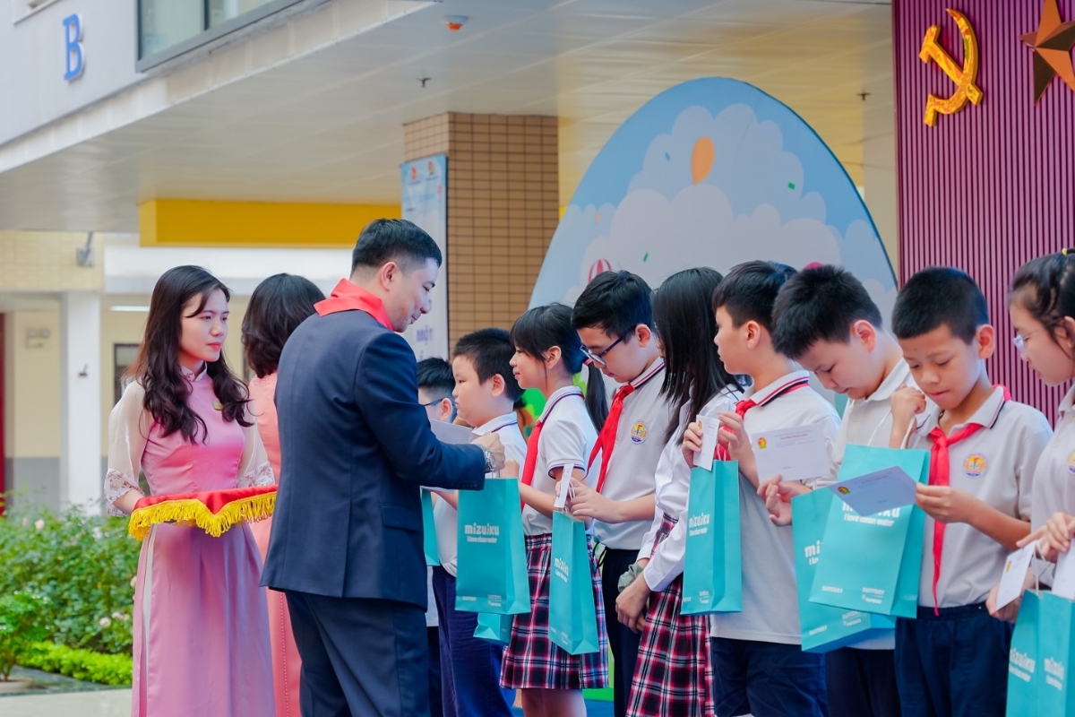 Chương tr&igrave;nh &ldquo;Mizuiku - Em eye nước sạch&rdquo; 2023 nối tiếp h&agrave;nh tr&igrave;nh t&iacute;ch cực bảo tồn nguồn nước v&agrave; trao quyền cho con người.