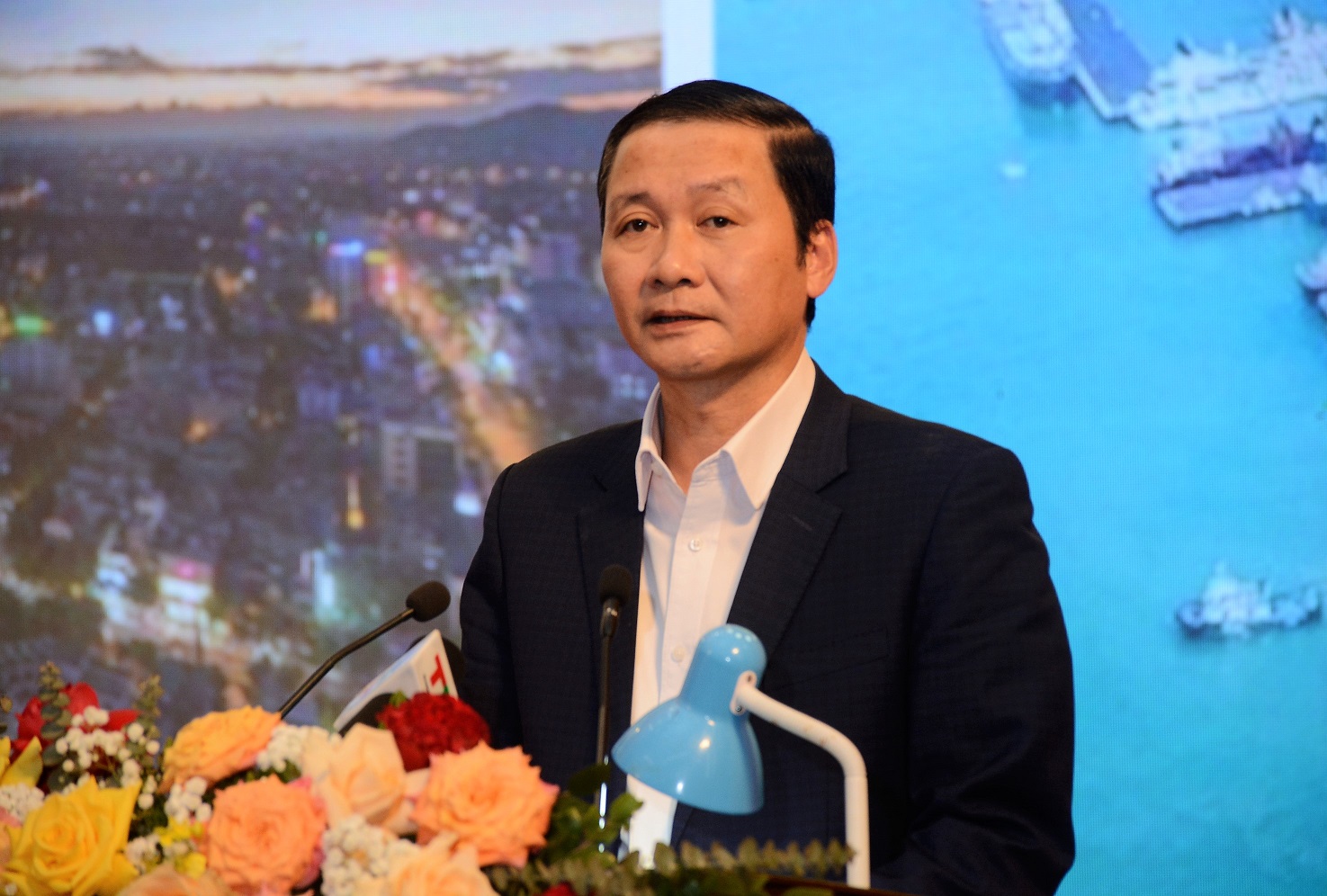 Ông Đỗ Minh Tuấn, Chủ tịch UBND tỉnh Thanh Hóa phát biểu kết luận Hội nghị